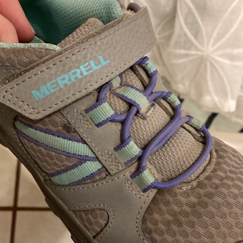 Kids Merrell Shoes - Picture 3 of 9
